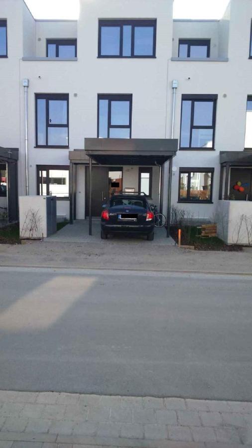 Privatzimmer Mit Balkon-Richtung Messe 汉诺威 外观 照片
